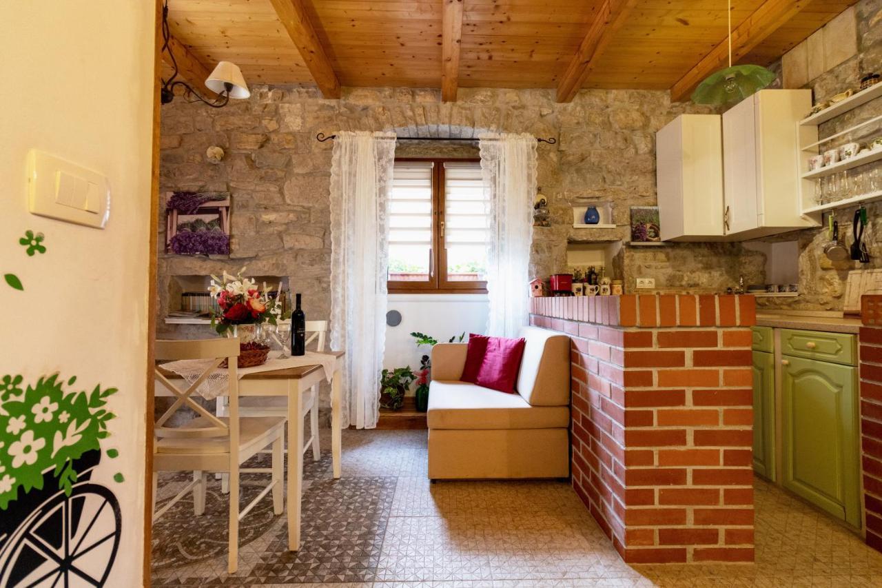 Apartment Tara Kaštela Exteriér fotografie